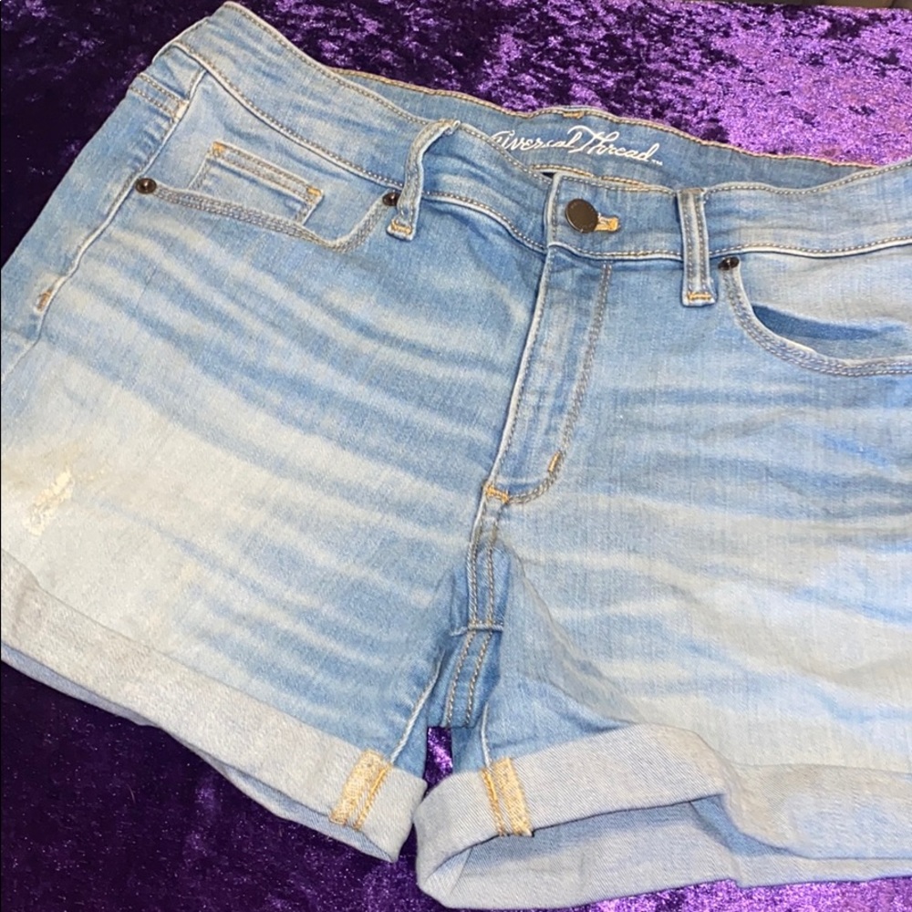 Universal thread shorts